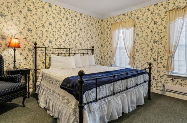 The Pines 3* Lake Placid